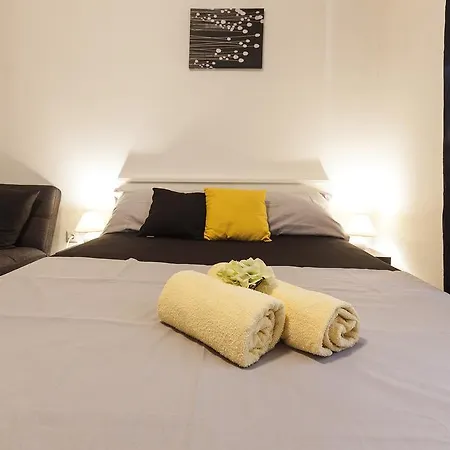 Lucky Gostinjska kuća 3*